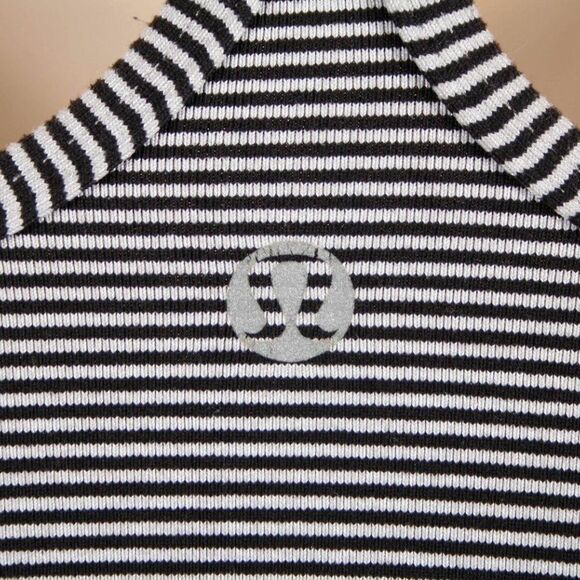 Lululemon Black White Women's Scoop Neck Striped Activewear Tank Top Sz 4 - Picture 3 of 4